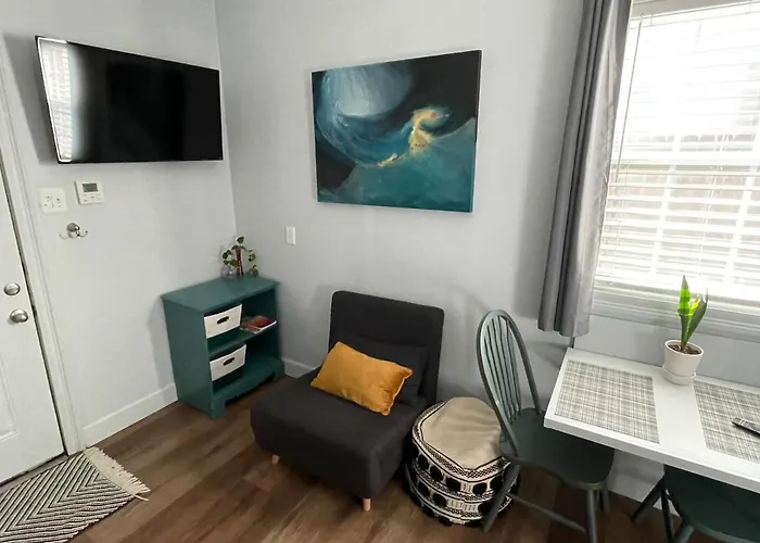 The 'tiny Home' * Lafayette